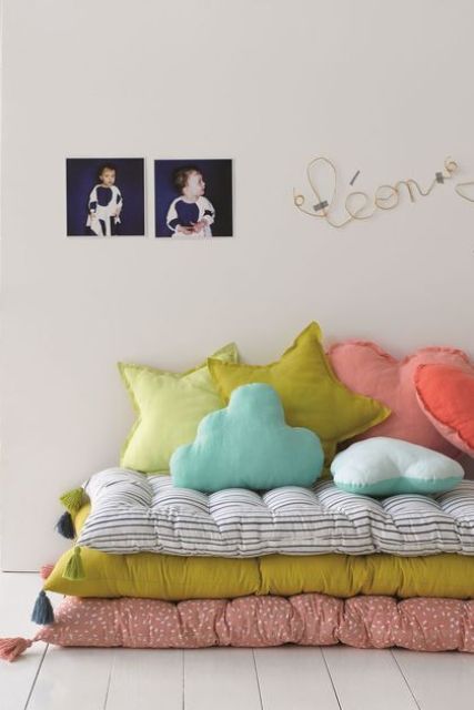 color can be added with bold textiles, too, these can be pillows and mattresses, for example