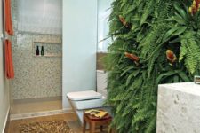 22 a gorgeous lush fern wall makes a natural statement and takes over the whole space