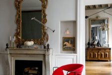 24 vintage art and a mirror in a refined gilded frame make the space exquisite and eye-catchy