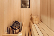 10 There’s a sauna fully clad with light-colored wood and designed in minimalist style like the rest of the home