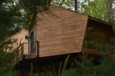 01 This gorgeous contemporary house is inspired by treehouses, of which many kids dream and here’s the dream come true