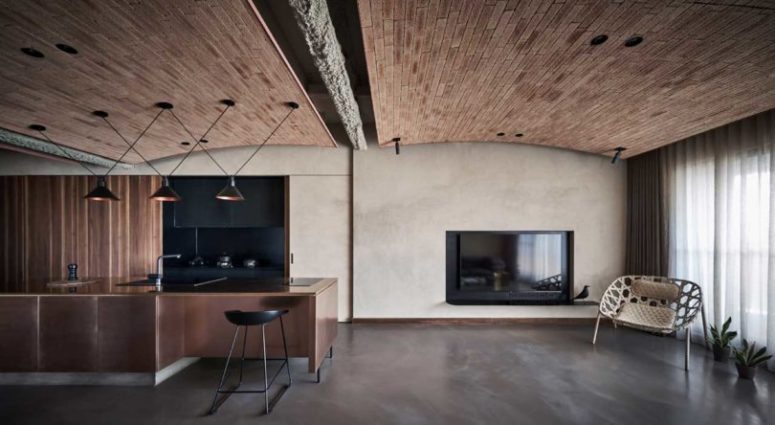 Look at that chic ceiling done with a pipe and with brick covers - isn't it fantastic