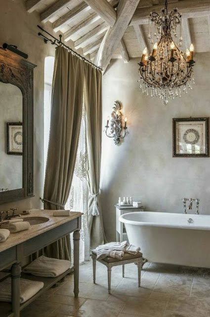 plaster walls are amazing for shabby chic spaces like this one, it looks very natural