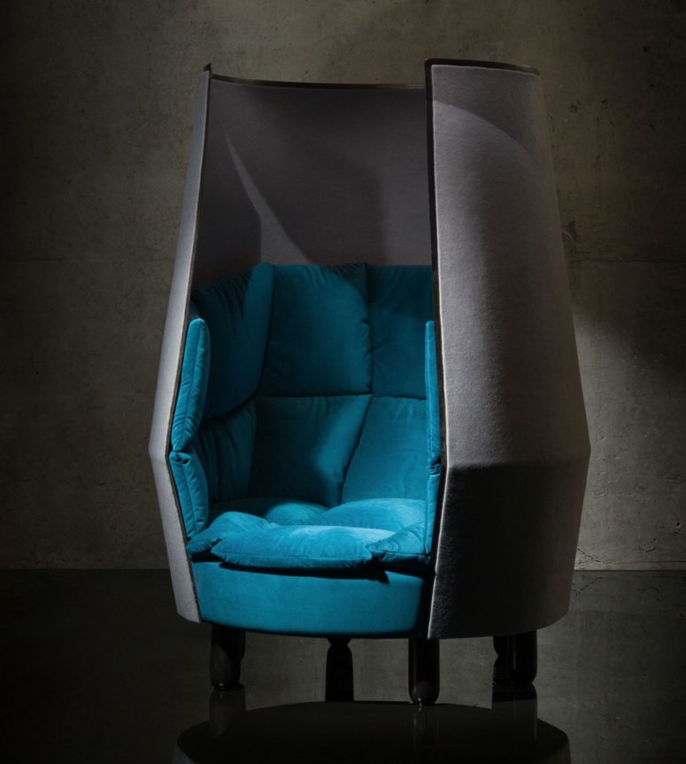 Botan Chair For Maximal Privacy Anywhere