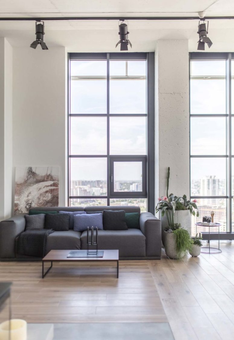 Large windows bring much light in and allow amazing views of the city
