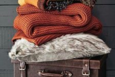 04 add some knit and usual blankets in the fall shades – rust, orange, brown