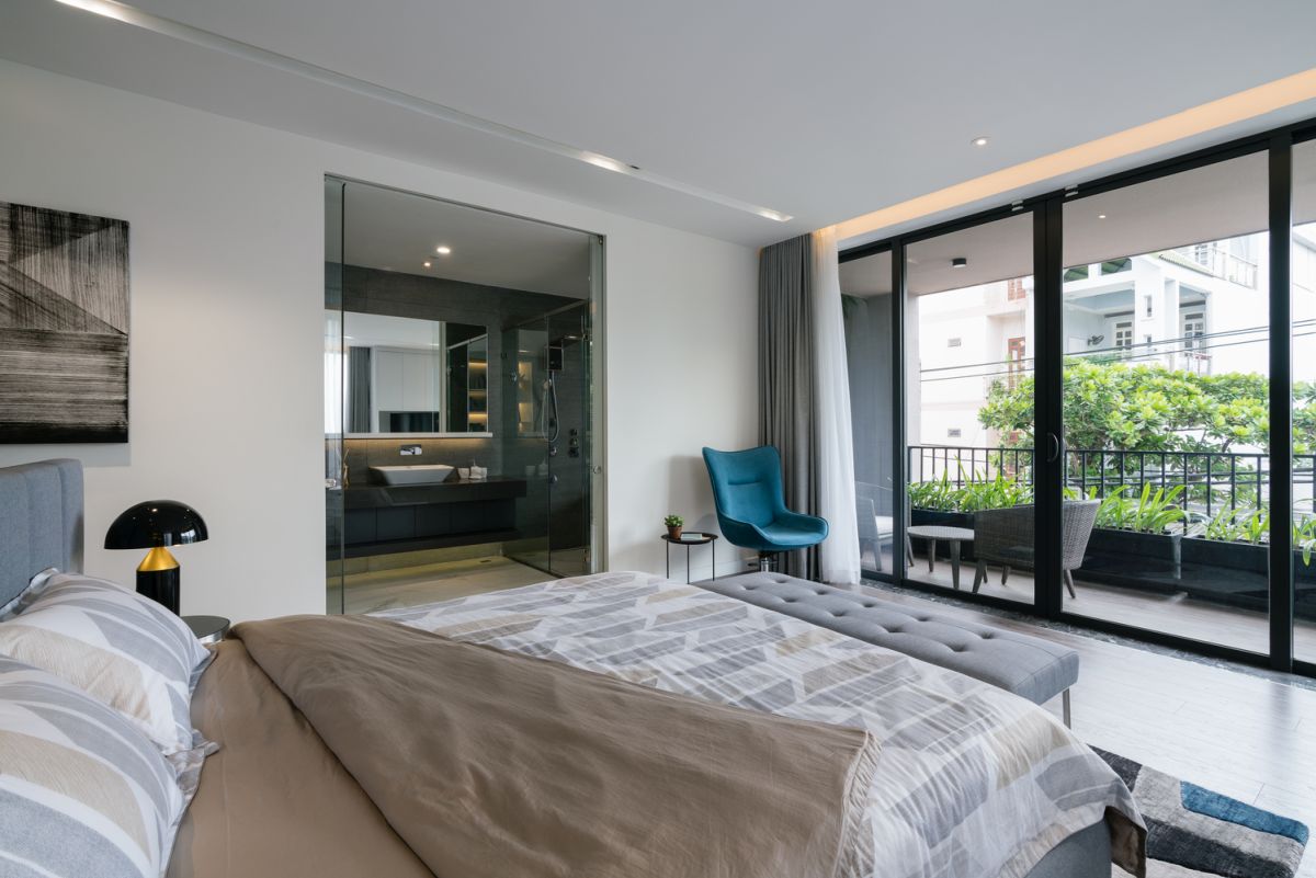 The bedrooms have access to balconies and terraces to enjoy nature