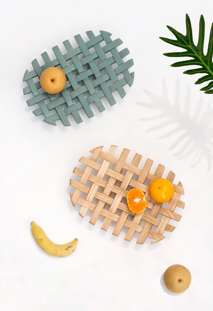 These are Weave fruit trays, and their name speak for themselves