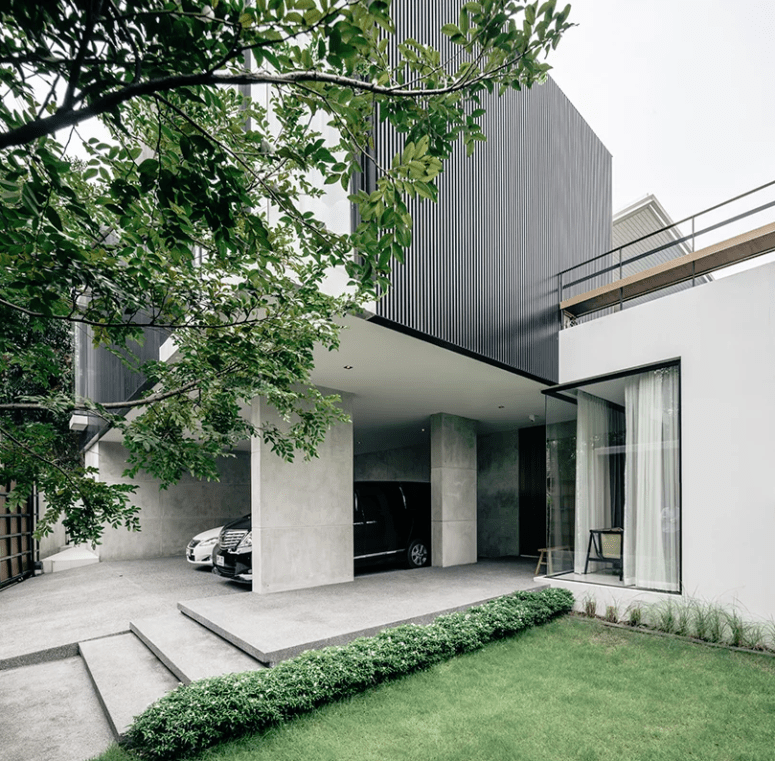 Wood, metal and concrete were used both indoors and outdoors to give the residence a luxurious modern feel