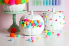 10 colorful pompom pumpkins are great for Halloween, fall and Thanksgiving parties in bold shades