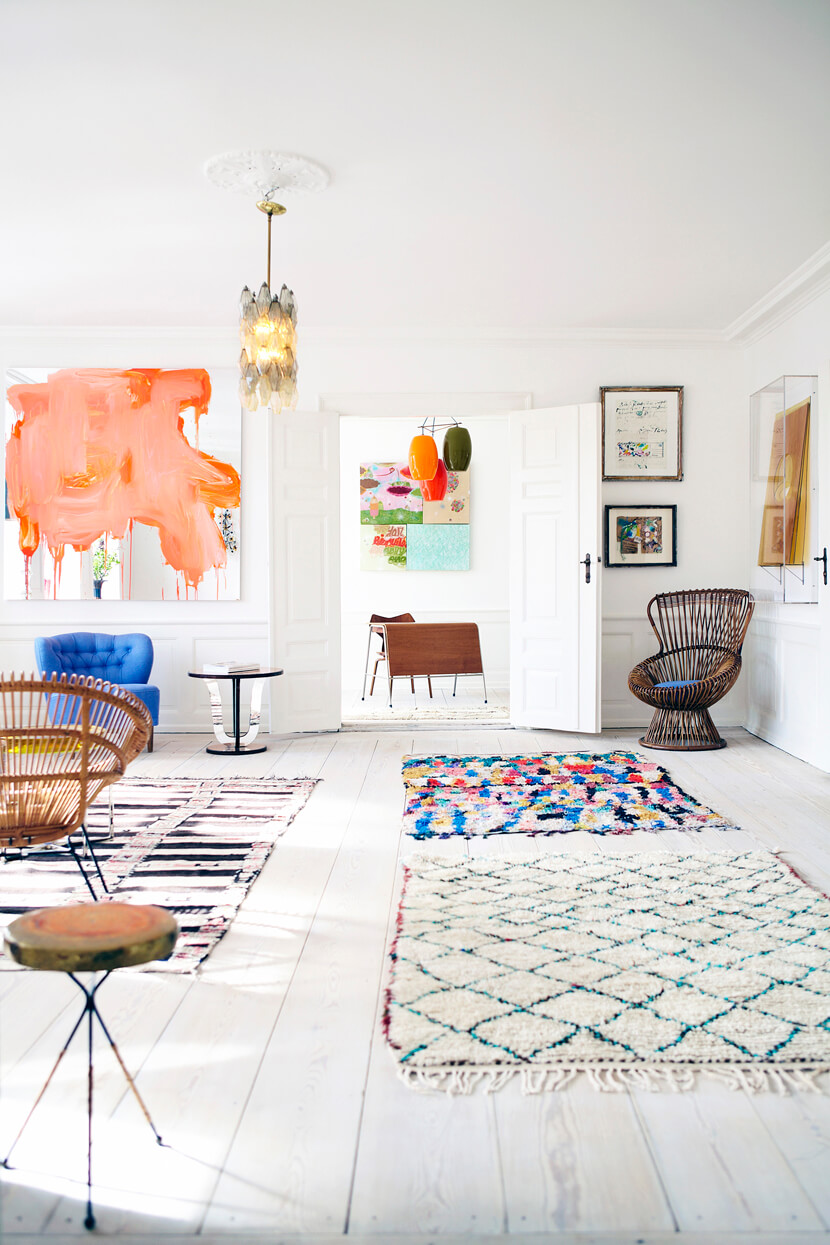 A bright open layout in bold colors and prints here and there that create the whole atmosphere
