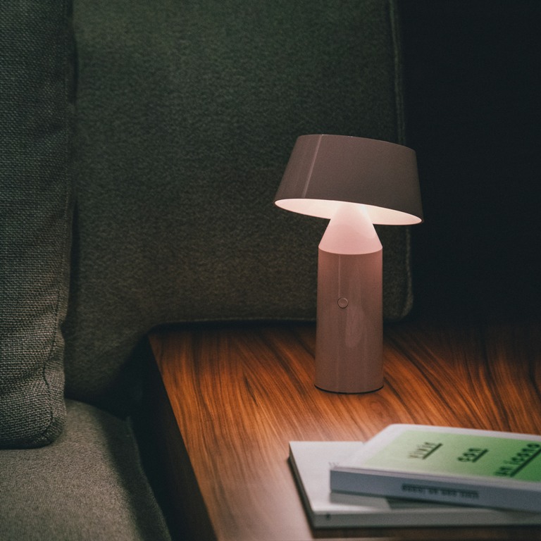 The lamp is portable to bring intimate light wherever you need it and make you happy