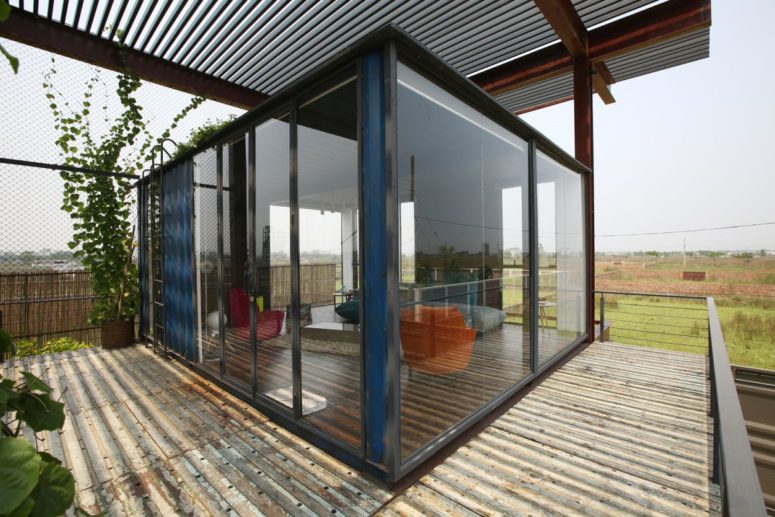 The roof also contains a bedroom, which is fully glazed to catch the views