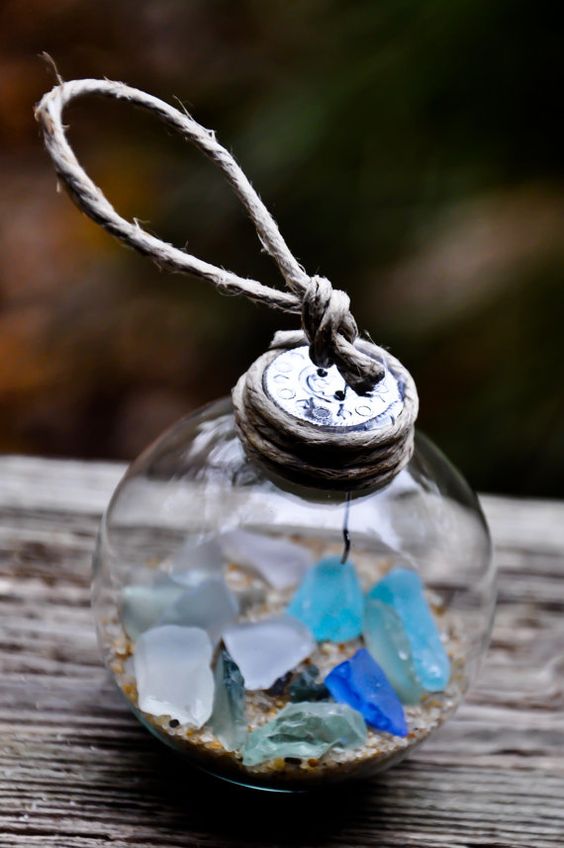 a beach glass ornament with sand and sea glass is easy to DIY for your beachy tree