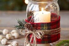 16 DIY some Christmas scented candles to fill the space with adorable holiday aromas