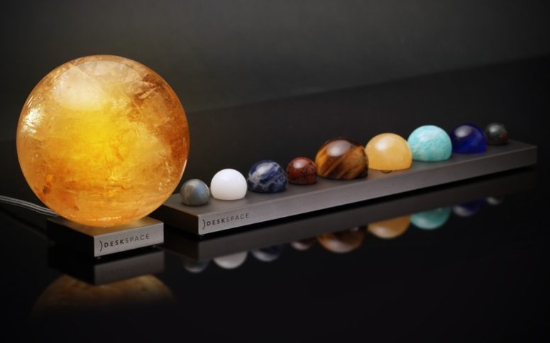 The lamp is available both separately and in the kit with Solar System lamps