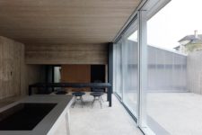 03 The space is opened to an inner courtyard, which hides the owners from the views with tall walls