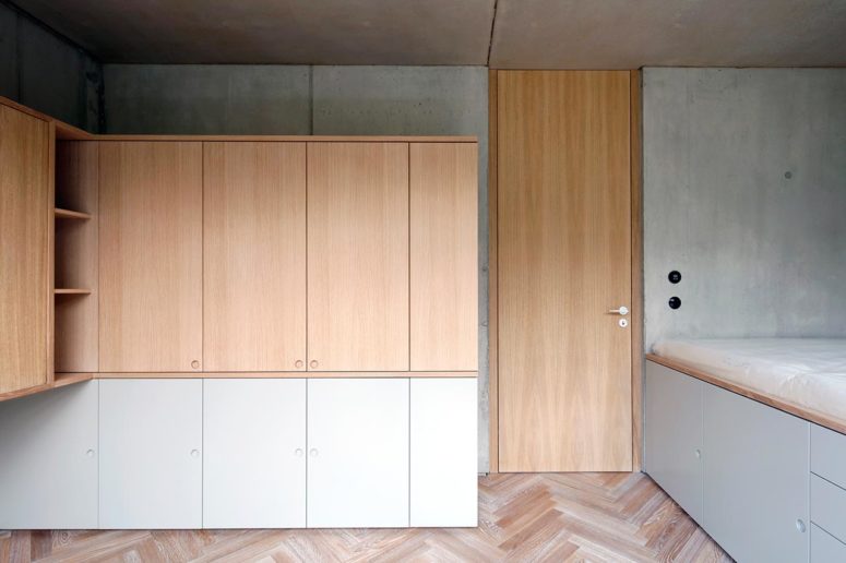 The storage is hidden behind the doors of the cabinets