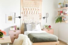 12 a grass green ceiling is a nice idea for a boho bedroom, add some accessories that echo