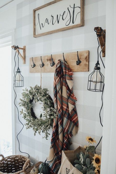 seasonal decorating is also welcome to make your entryway more special and very welcoming