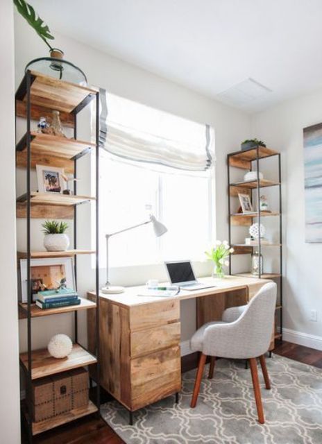 Two free standing shelving units of metal and wood on both sides of the desk are a trendy idea