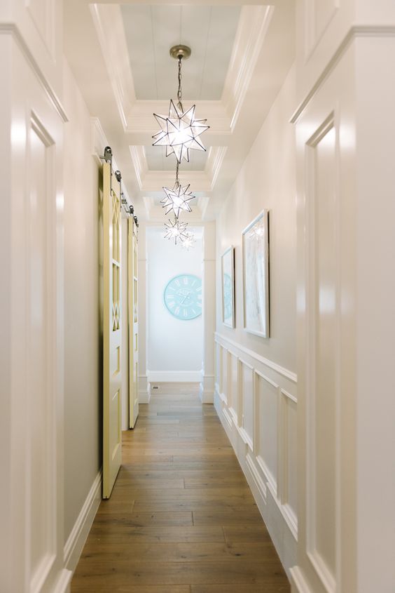dreamy star-shaped pendant lamps will add a cute and beautiful touch to your hallway