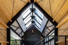 06 A series of skylights bring natural light into the upstairs volumes