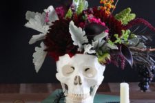 a skull could be a perfect vase for a halloween centerpiece