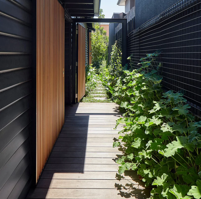 Outside you may also see traditional minimalist features that will remind you of modern Japanese architecture