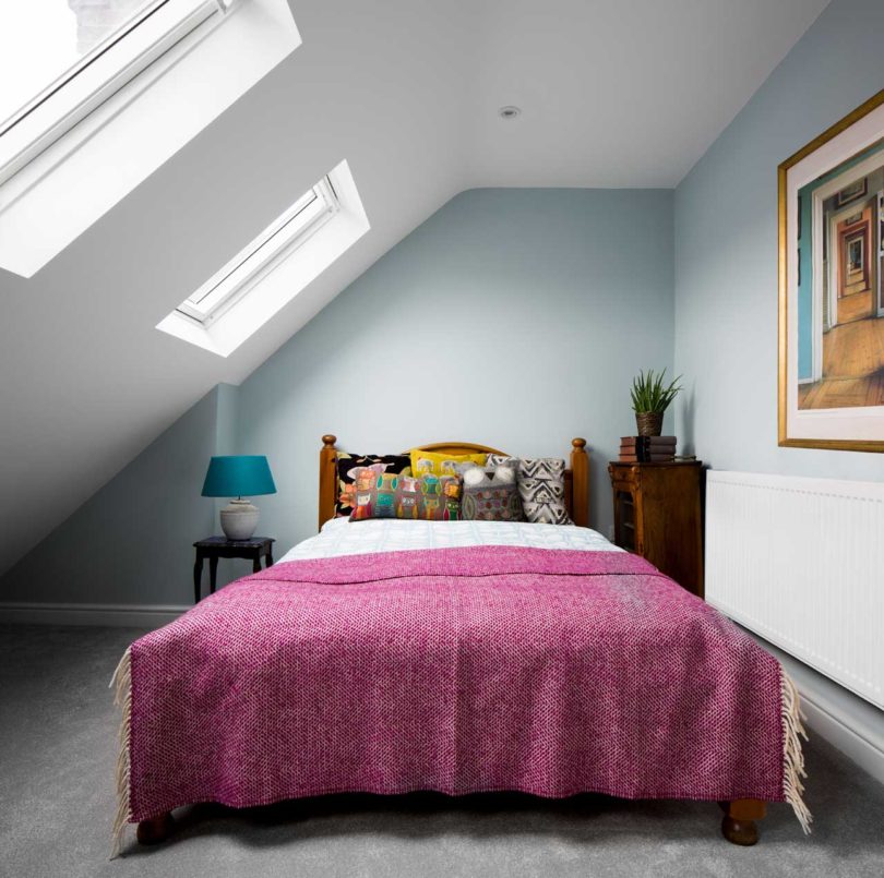 A small yet stylish attic bedroom design
