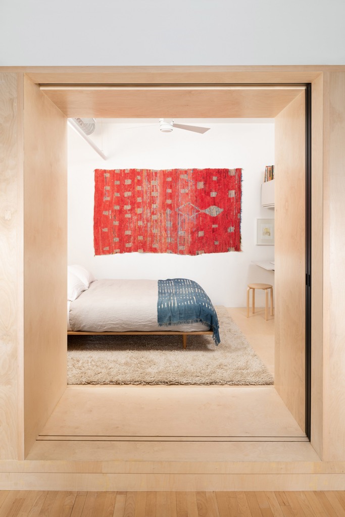 a cozy minimalist bedroom design