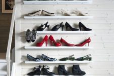25 IKEA Mosslanda shelves for storing and displaying your shoes at their best in the entryway