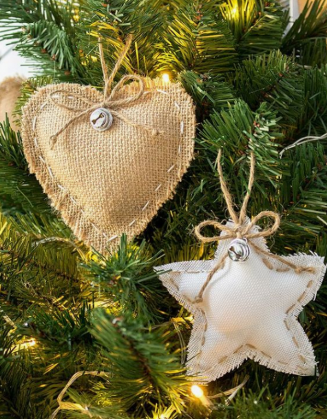 usual and white burlap Christmas ornaments with little bells and twine are super cute and rustic