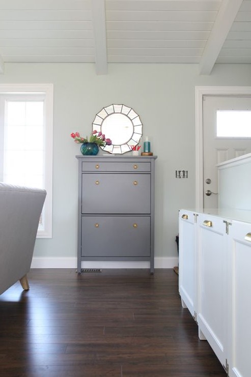paint your IKEA Hemnes shoe cabinet in grey and add metlalic knobs to make it look more stylish and catchy