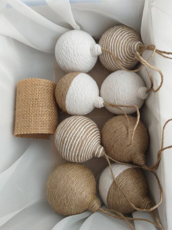 Simple Christmas twine baubles are great to make your Christmas tree farmhouse style