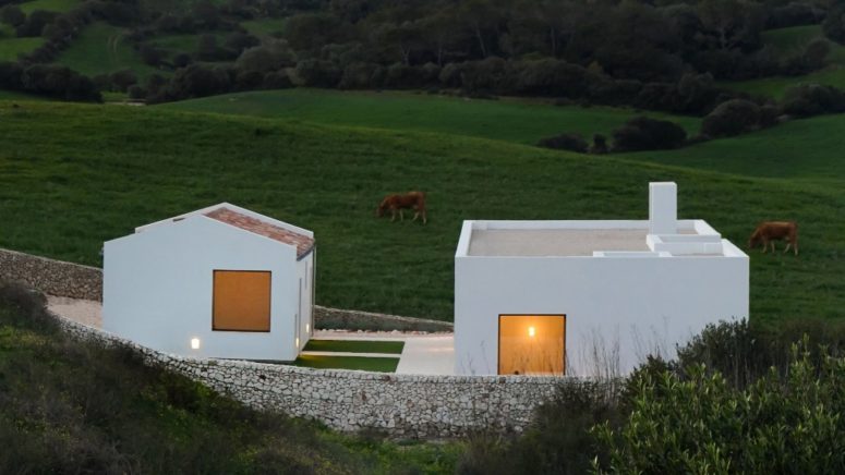 Minimalist Pure White House In Menorca