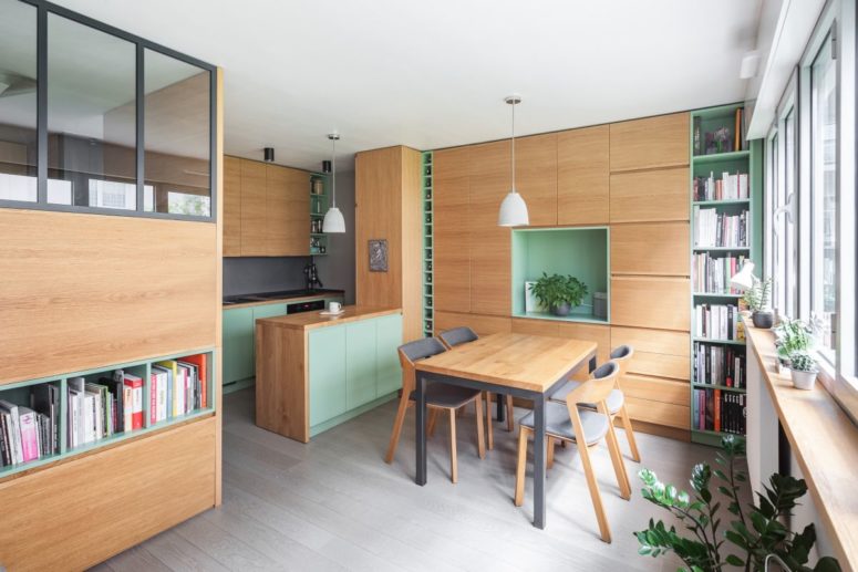 Small Functional Apartment With Built-in Furniture