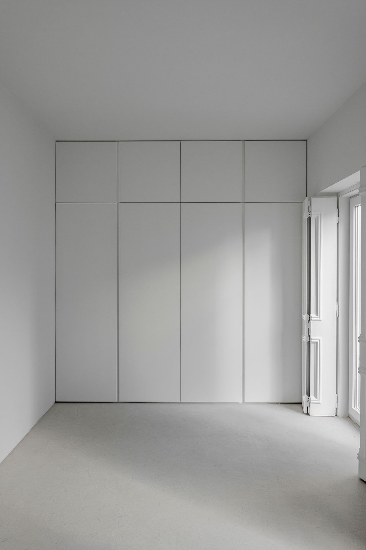 The storage was sleek and hidden to declutter the spaces and keep them minimalist