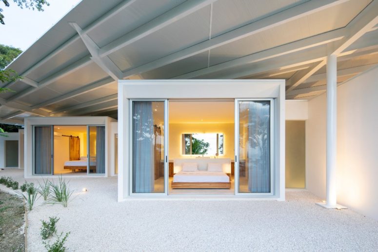 Each bedroom is opened to outdoors with sliding doors