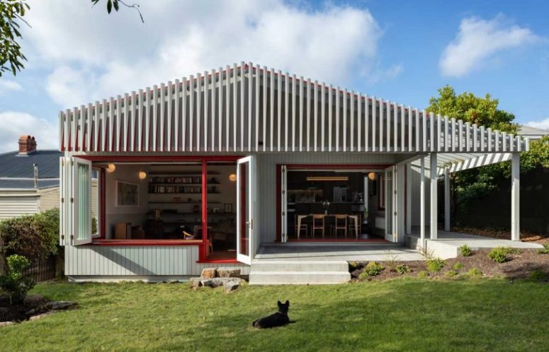 Auckland’s Split House With Modern Interiors