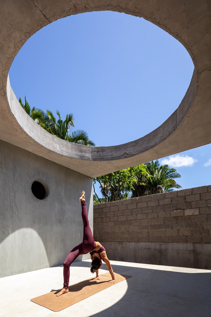 This hole illluminates a space for yoga