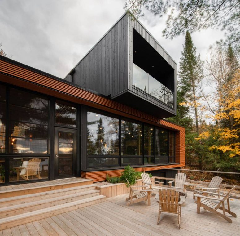 Contemporary Woodland House From Five Prefab Modules
