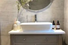 a grey-taupe bathroom design