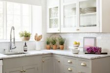a neutral two-toned kitchen design