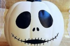 a Jack Skellington inspired pumpkin – a white piece decorated with a black sharpie is a great idea for Halloween