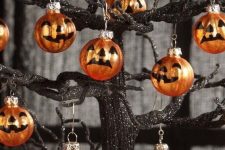 23 orange jack-o-lanterns Halloween ornaments are amazing for styling your Halloween tree and are easy to DIY