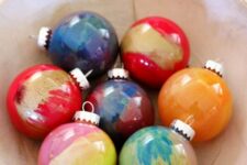 lovely DIY ornaments for a Christmas tree