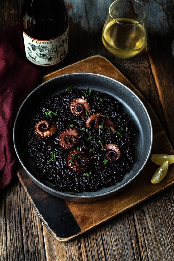 Scary black risotto with octopus is a gorgeous and jaw dropping idea for Halloween