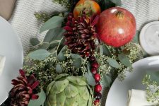a gorgeous thanksgiving table runner