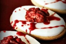 29 brain cookies made with nuts and red sauce instead of blood are great desserts for your Halloween party